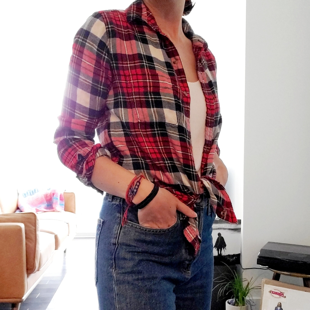 American Eagle plaid shirt xs